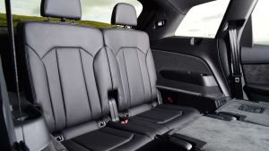 Used Audi Q7 - back seats