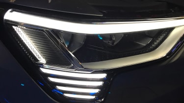 Audi e-tron - reveal front light