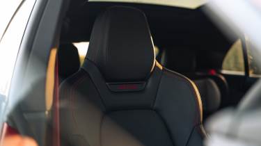 Porsche Macan GTS - front seats