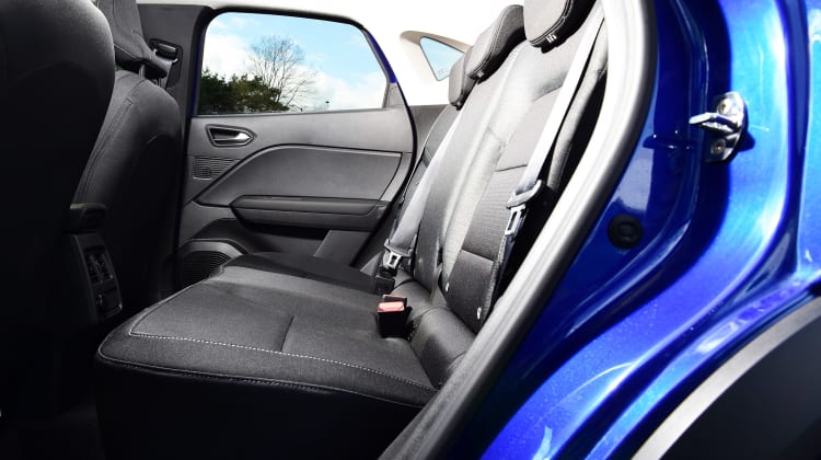 renault captur boot space