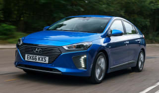 Hyundai Ioniq - front