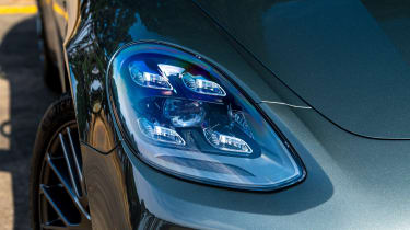 Porsche Panamera Sport Turismo - front light