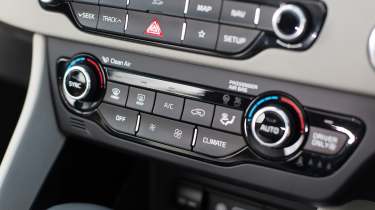 Kia Niro PHEV - centre console