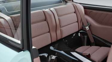 Porsche 911 Carrera Coupe Reimagined by Singer - rear seats