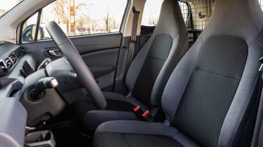 Leapmotor T03 LCV - seats