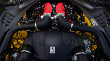 Ferrari California T Handling Speciale - engine