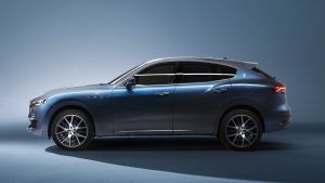 Maserati Levante Hybrid - side studio