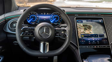 Mercedes EQE SUV - interior