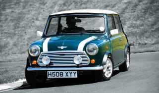 1990 Mini Cooper - front cornering