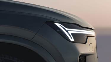 Volvo XC90 facelift - light