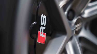 Audi RS 6 Avant - brake caliper detail