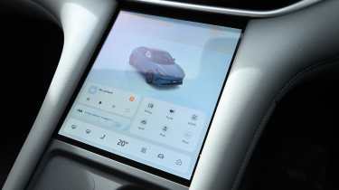 MG IM6 - infotainment