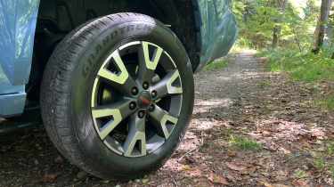 Toyota 4Runner - wheel