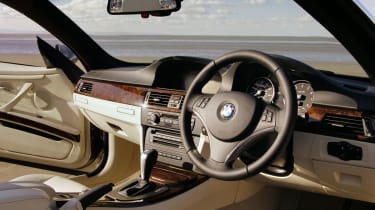 BMW 335i SE Convertible dashboard