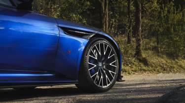 New Aston Martin DB12 S - alloy wheels 
