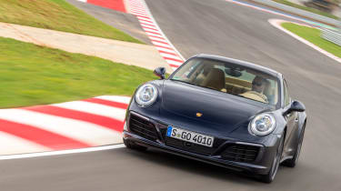 Porsche 911 Carrera 4S 2016 - front cornering 2