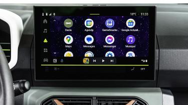 Dacia Spring - infotainment