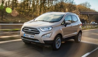 Ford EcoSport - front action