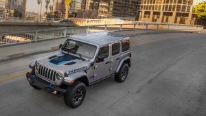 Jeep%20Wrangler%204xe%20plug-in%20hybrid%202020-15.jpg