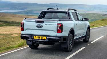 Ford Ranger PHEV - rear tracking