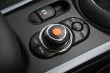 MINI Clubman infotainment controls