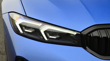 BMW 3 Series Touring - headlight