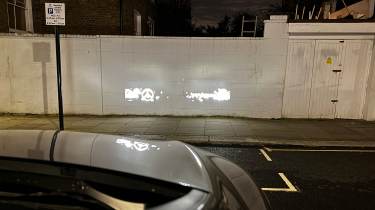 Mercedes EQE - headlight beams (at night)