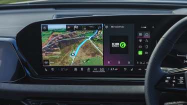 Audi S5 Avant - infotainment screen