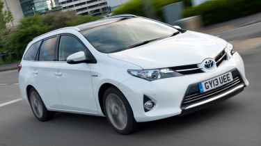 Toyota Auris Touring Sports front tracking