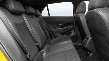 2025 Volkswagen T-Roc studio - rear seats