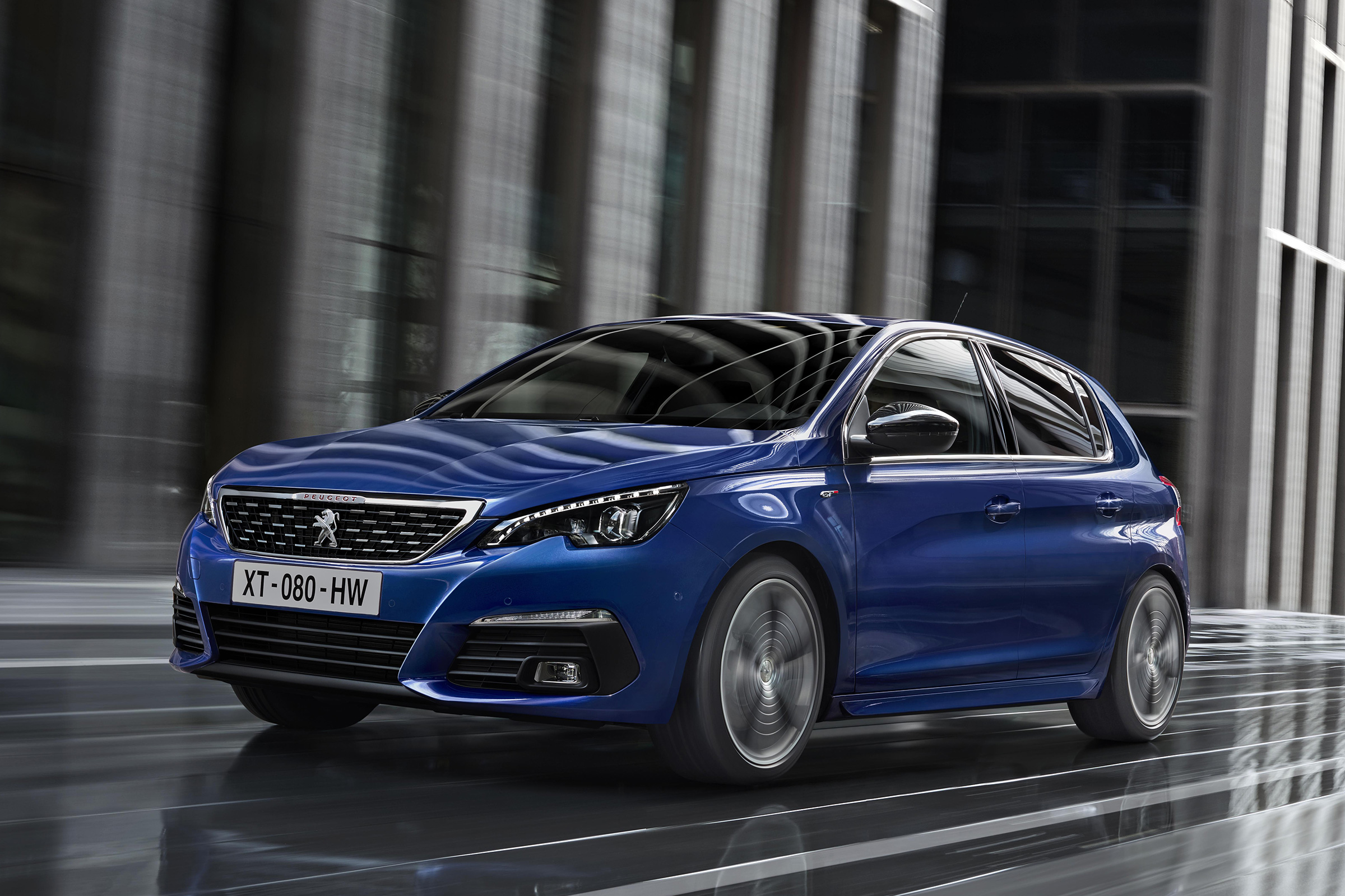Peugeot 308 updated for 2017 with fresh look and engines