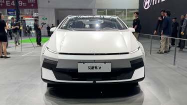 Hyundai Ioniq V - front end