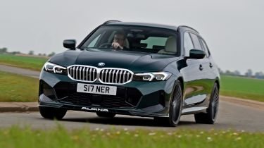 Alpina B3 Touring - front cornering