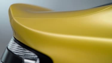 Aston Martin V12 Vantage S spoiler