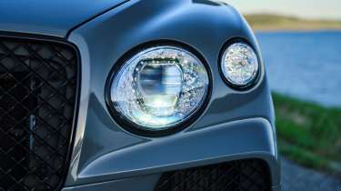 Bentley Bentayga Speed - front light