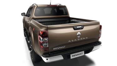 Renault Alaskan 2016 - rear
