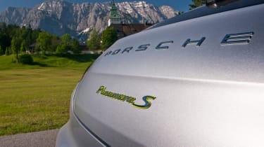 Porsche Panamera S E-Hybrid badge