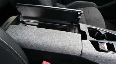 Peugeot 5008 - centre console