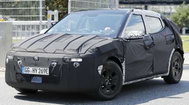 Hyundai Ioniq 2 - front 3/4