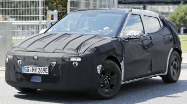 Hyundai Ioniq 2 - front 3/4