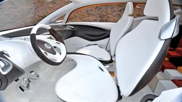 Renault R-Space Concept interior