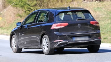Volkswagen Golf spied - rear tracking