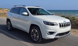 Jeep Cherokee - front