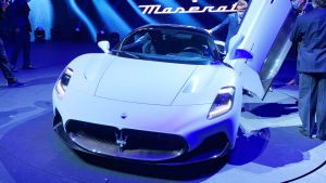 Maserati%20MC20%20reveal%20pics-2.jpg