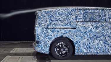 Mercedes VLE teaser - rear detail