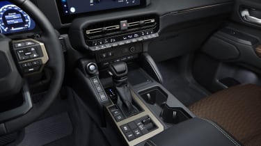 Toyota Land Cruiser - gear selector