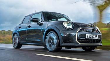 MINI Cooper S - front 3/4