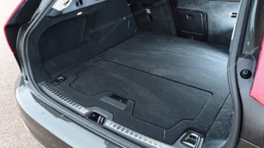 Volvo V90 used guide - boot