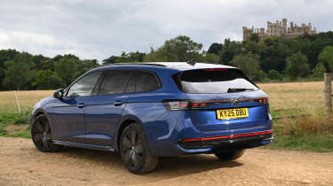 Volkswagen Passat - rear static