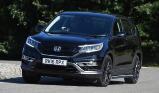 Honda CR-V Black Edition 2016 - Front Cornering